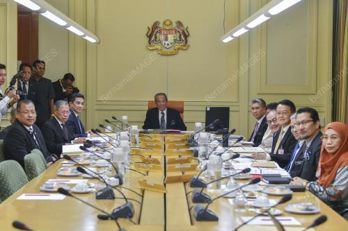TAN SRI MUHYIDDIN YASSIN