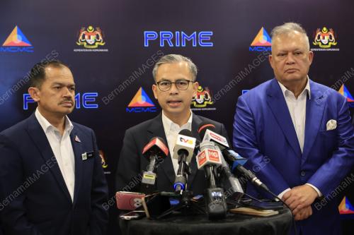 DATUK FAHMI FADZIL