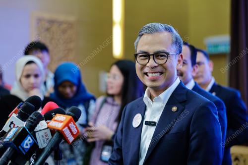 FAHMI FADZIL