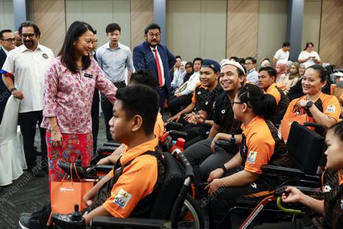 HANNAH YEOH