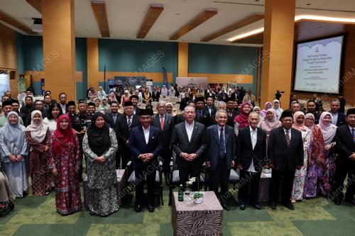DATUK SERI FADILLAH YUSOF