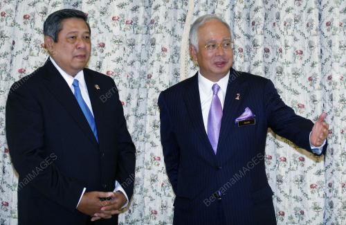 MOHD NAJIB TUN ABDUL RAZAK