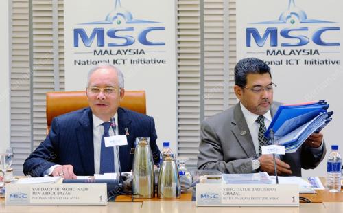 DATUK SERI NAJIB TUN RAZAK