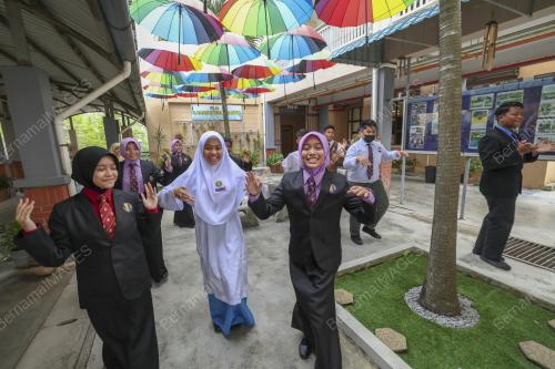 SESI PERSEKOLAHAN 2023