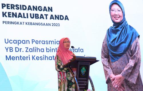 DR ZALIHA MUSTAFA