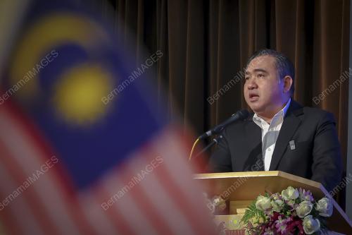ANTHONY LOKE