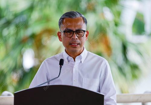 FAHMI FADZIL