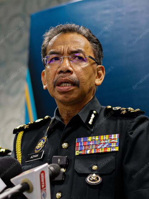 DATUK AZMAN ADAM