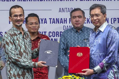 ANTHONY LOKE & NIK NAZMI NIK AHMAD