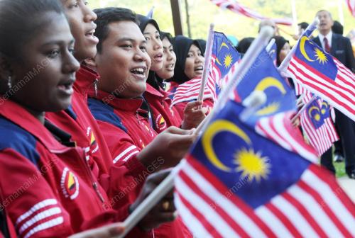 KEMPEN KIBAR JALUR GEMILANG