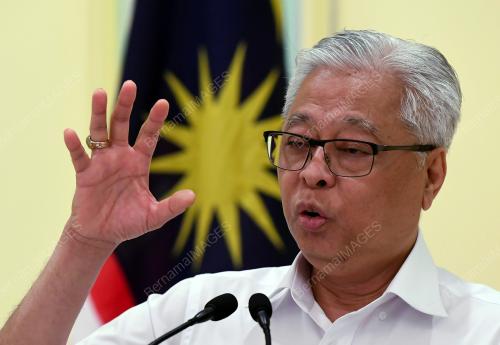 DATUK SERI ISMAIL SABRI YAAKOB