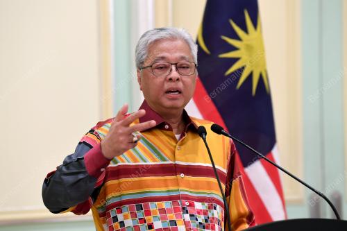 DATUK SERI ISMAIL SABRI YAAKOB