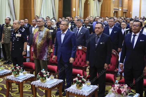 DATUK SERI SAIFUDDIN NASUTION ISMAIL