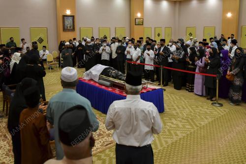 PENGHORMATAN_TERAKHIR