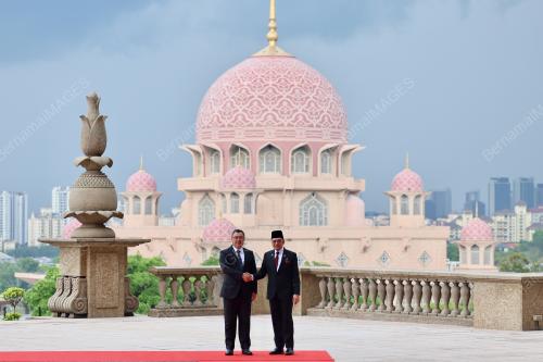 DATUK SERI ANWAR IBRAHIM