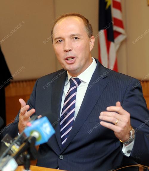 PTJ13_26022015_DUTTON