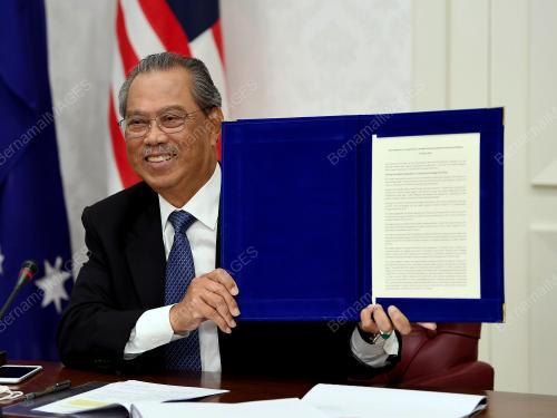 TAN SRI MUHYIDDIN YASSIN