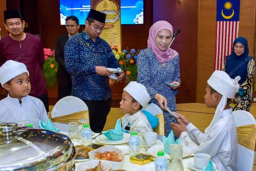 DATUK SERI DR NORAINI AHMAD
