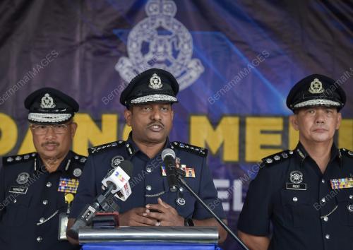 DATUK HUSSEIN OMAR KHAN