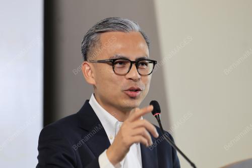FAHMI FADZIL