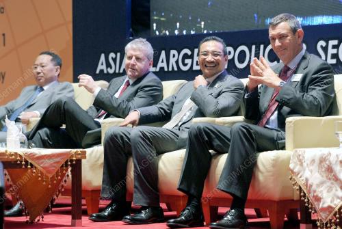 DATUK SERI HISHAMUDDIN TUN HUSSEIN