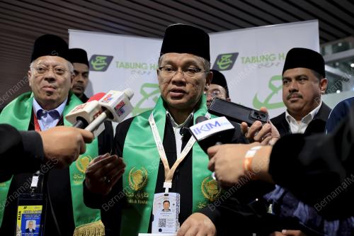 DATUK DR MOHD NA'IM MOKHTAR