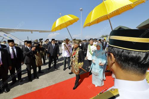 AL-SULTAN ABDULLAH RI'AYATUDDIN AL-MUSTAFA BILLAH SHAH