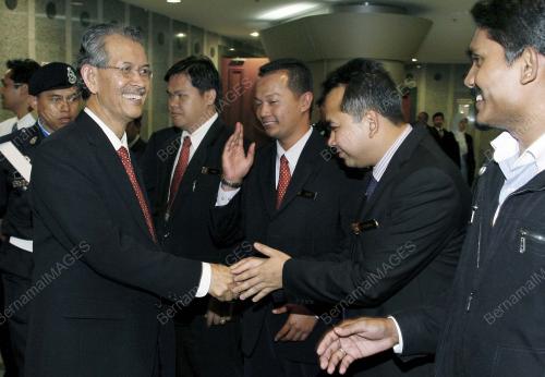 ISMAIL ADAM