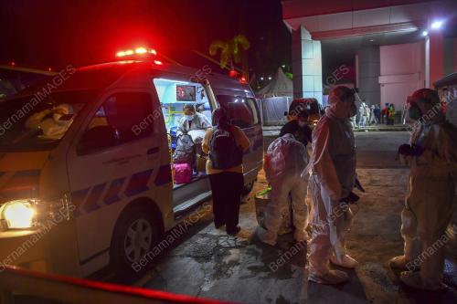 PENGORBANAN PETUGAS BARISAN HADAPAN AMBULANS