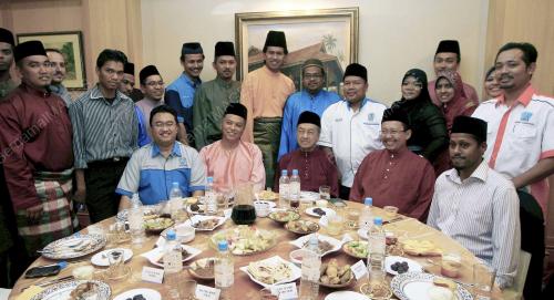 MAHATHIR MOHAMAD
