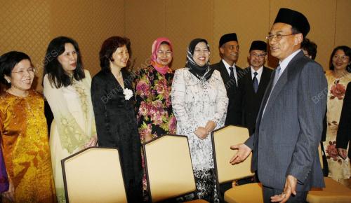ZAKI TUN AZMI