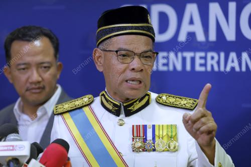 DATUK SERI SAIFUDDIN NASUTION ISMAIL