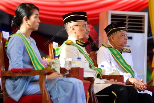 DATUK SERI ISMAIL SABRI YAAKOB
