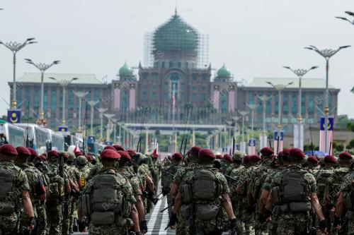 PENGUNJUNG HARI SAMBUTAN MERDEKA