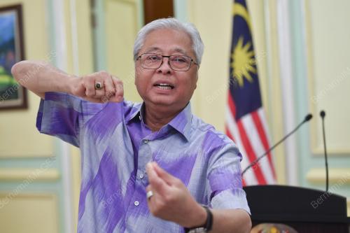 DATUK SERI ISMAIL SABRI YAAKOB