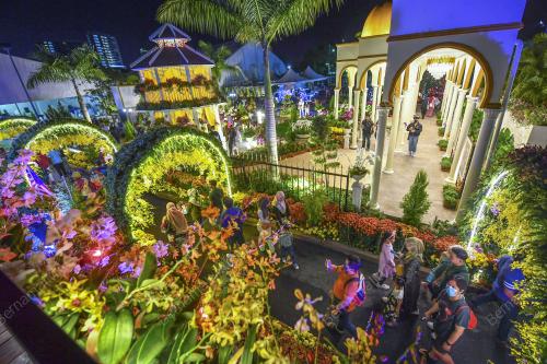 PENCAHAYAAN MALAM FLORIA PUTRAJAYA