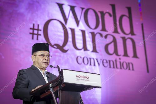 DATUK DR MOHD NA'IM MOKHTAR