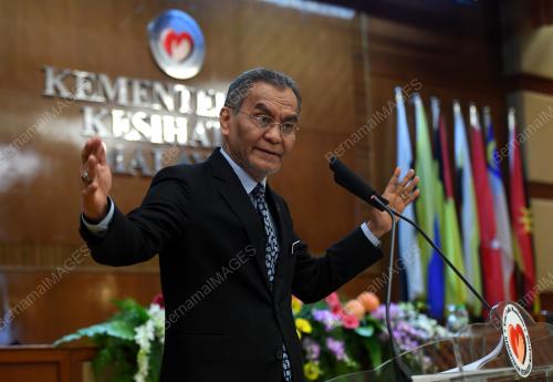 DATUK SERI DR DZULKEFLY AHMAD