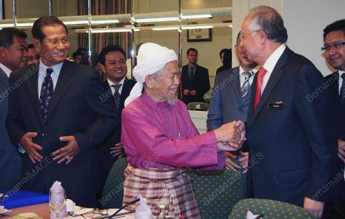 MOHD NAJIB ABDUL RAZAK
