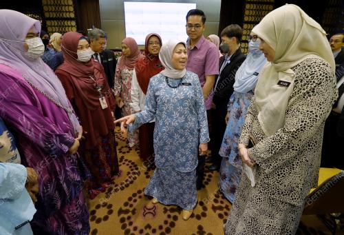 DATUK SERI NANCY SHUKRI