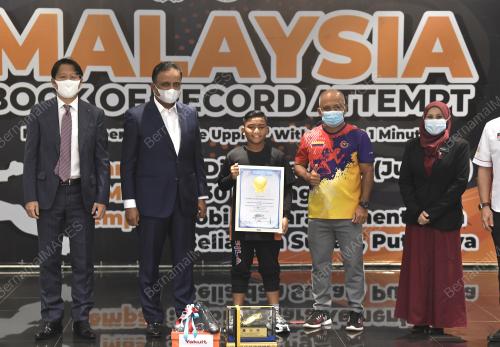 DATUK SERI REEZAL MERICAN NAINA MERICAN