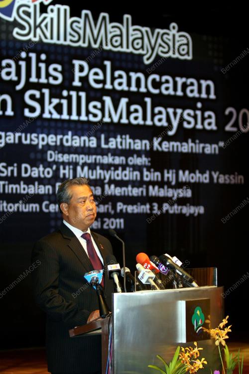 TAN SRI MUHYIDDIN MOHD YASSIN