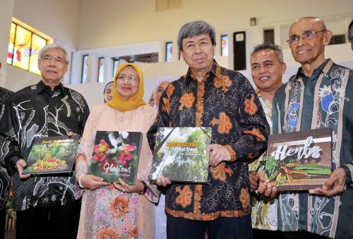 PTJ14_05052016_BUKU