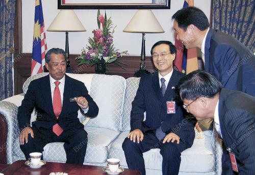 MUHYIDDIN YASSIN