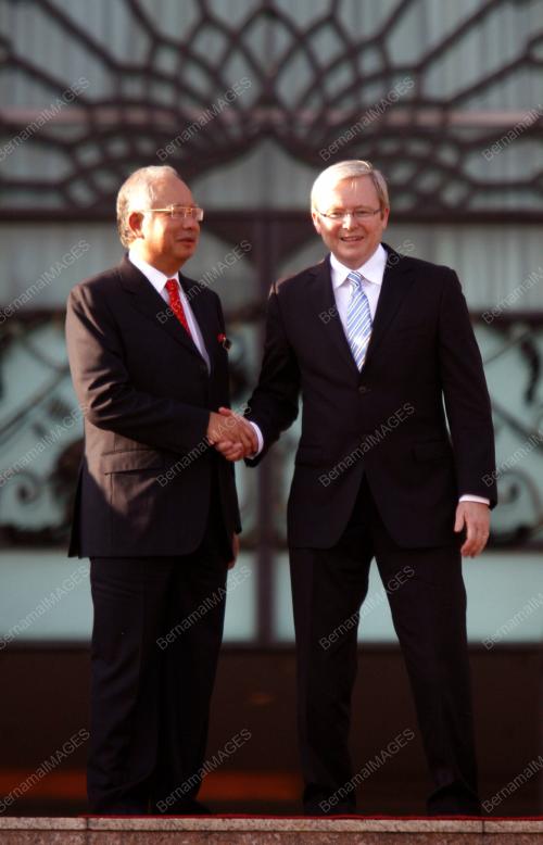 MOHD NAJIB TUN ABDUL RAZAK