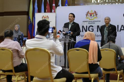 DATUK DR NOOR HISHAM ABDULLAH