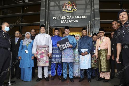 TENGKU DATUK SERI ZAFRUL TENGKU ABDUL AZIZ