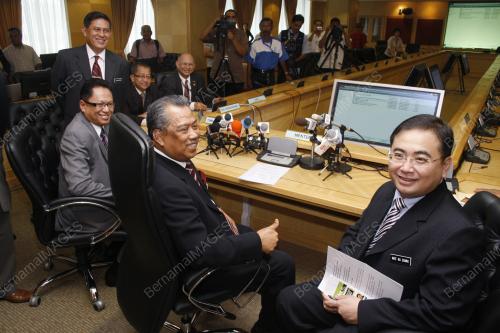 MUHYIDDIN YASSIN