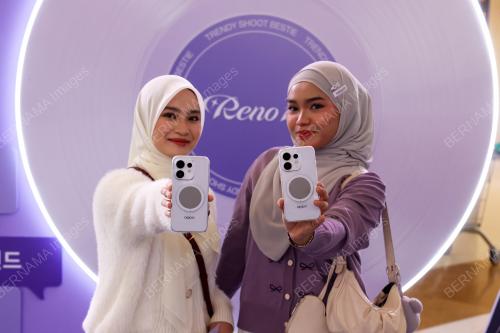 OPPO RENO SIRI 16