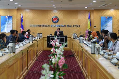 DATUK DR NOOR HISHAM ABDULLAH